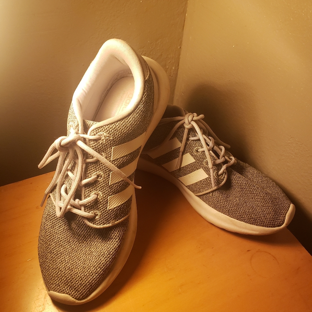 Addidas cloud foam shoes